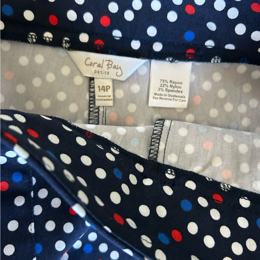 NWT! Coral Bay Navy 14P Petite Red& White Polka Dot Elastic Waist Pull On Shorts - Picture 9 of 10